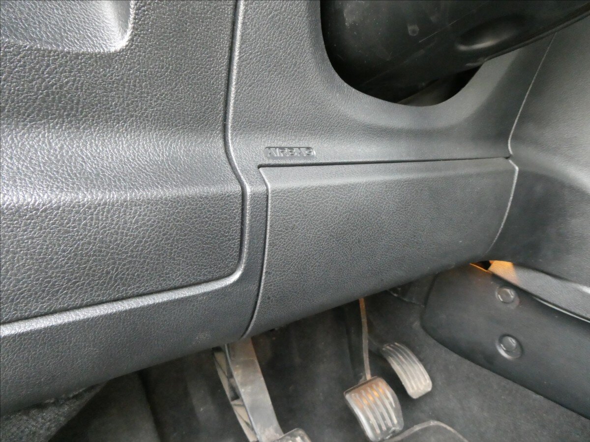 Ford S-MAX MPV 2,0 l 107 kw