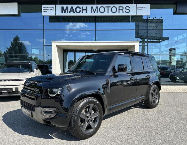 Land Rover Defender 1