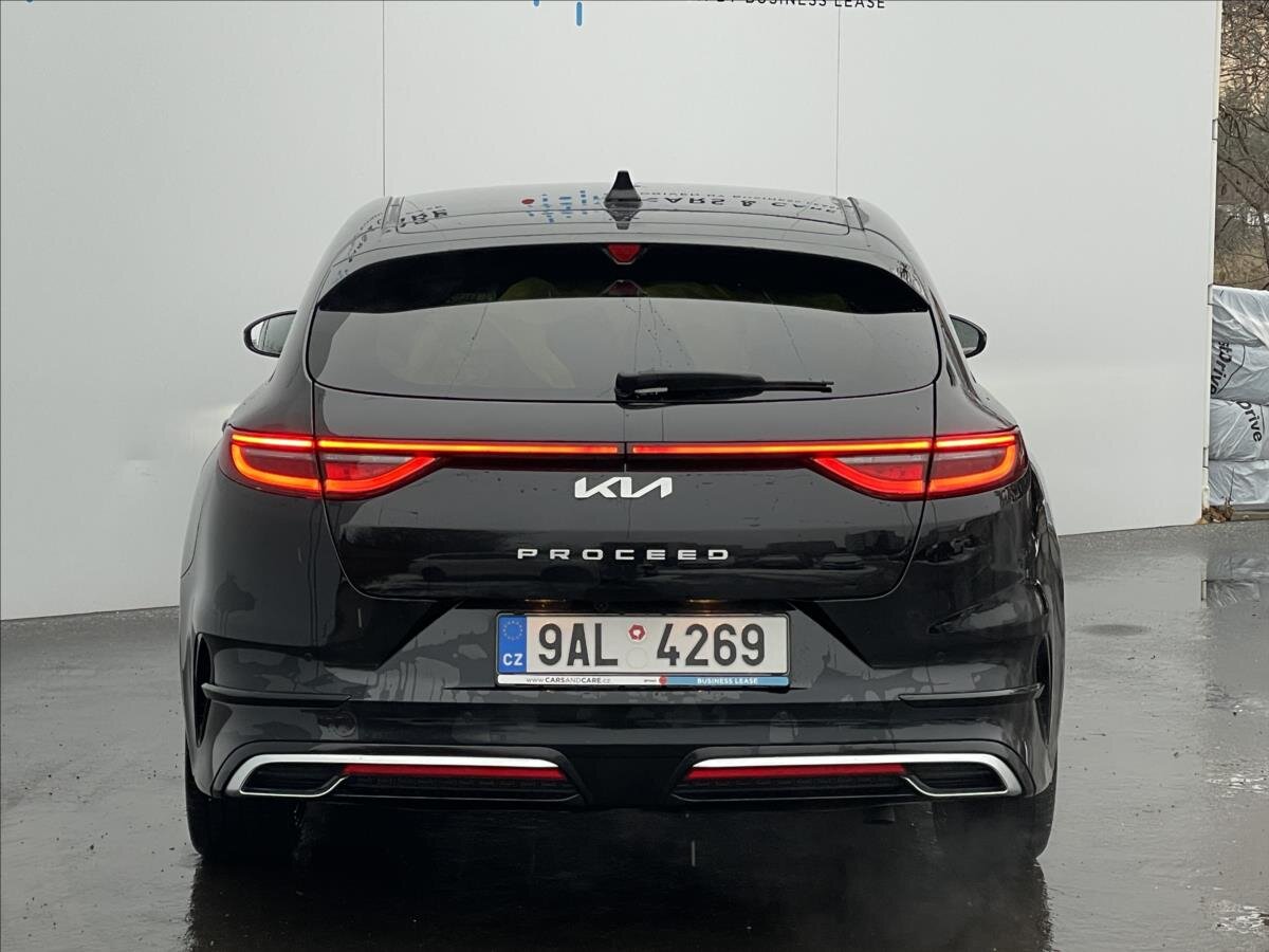 KIA ProCeed
