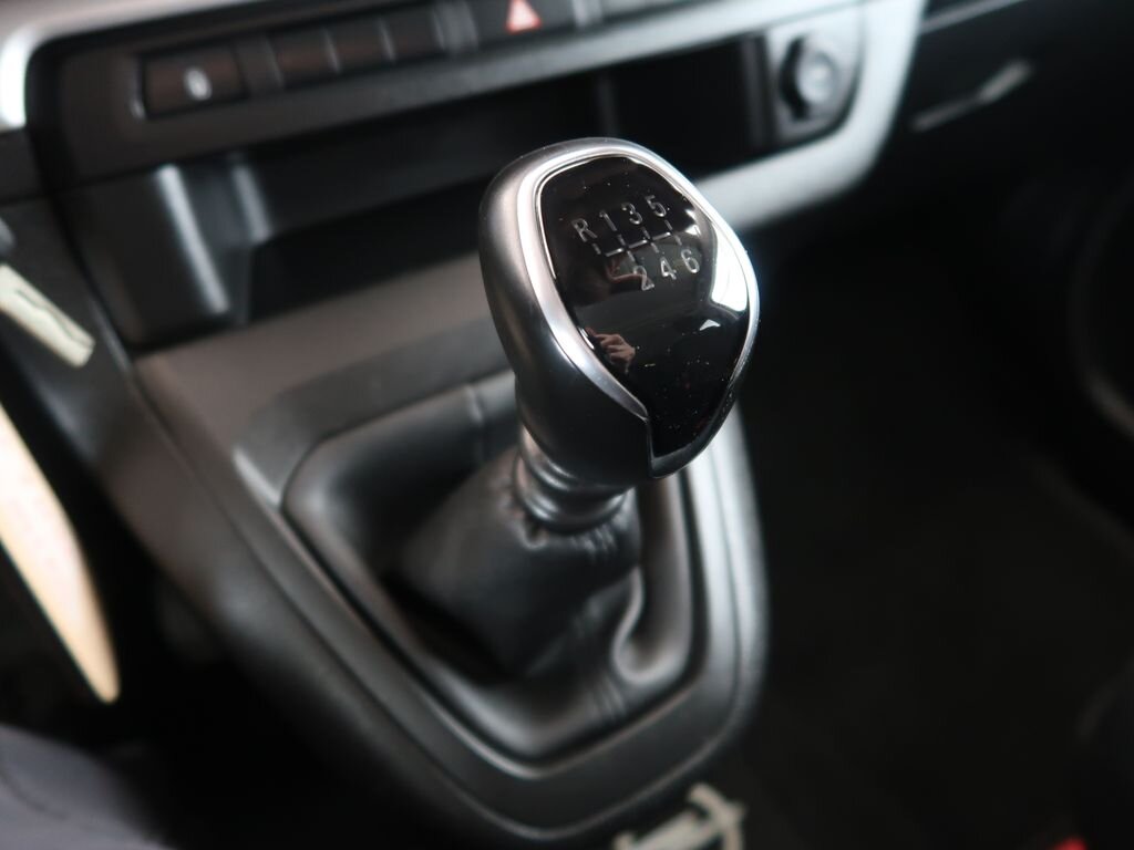 Opel Zafira MPV 1,5 l 88 kw