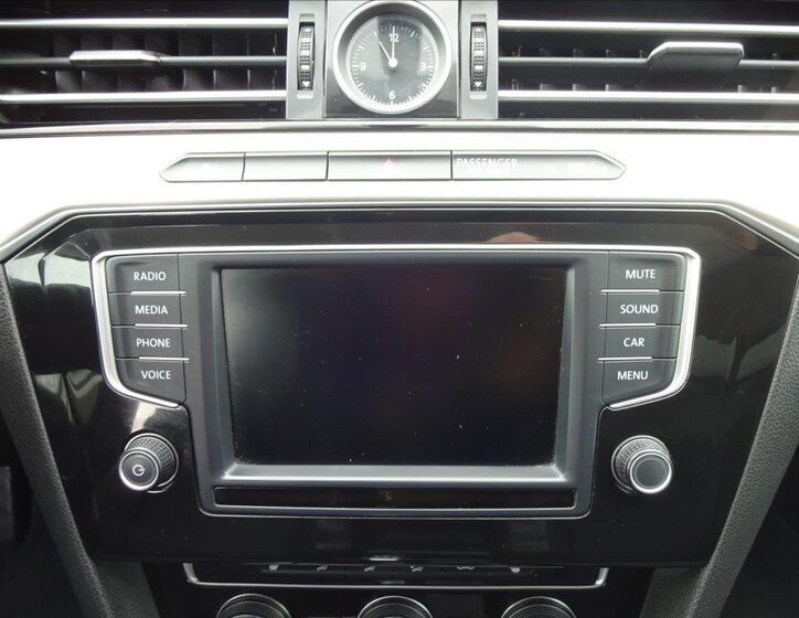 Volkswagen Passat 36