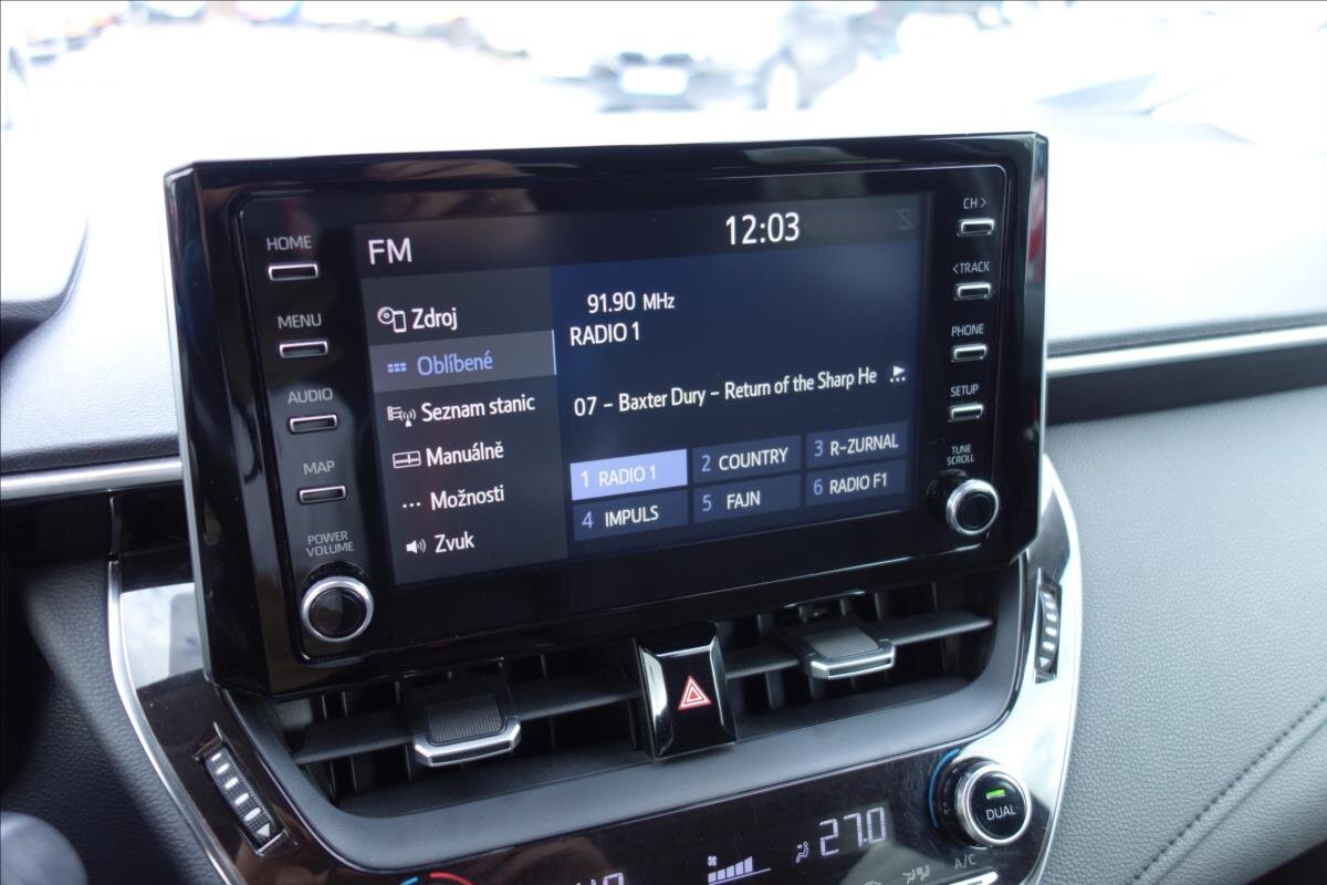 Toyota Corolla Sedan / Limuzína 1,6 l 97 kw