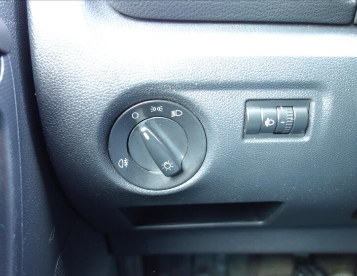 Škoda Roomster Kombi 1,4 l 63 kw