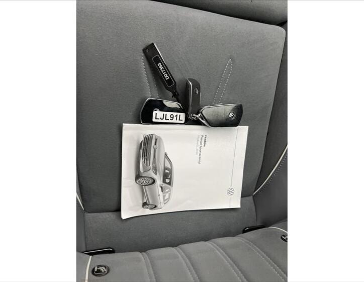 Volkswagen Passat 10