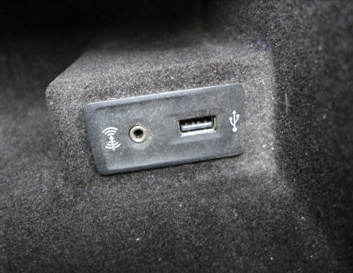 Volkswagen Passat Kombi 1,6 l 88 kw