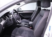 Volkswagen Passat 12