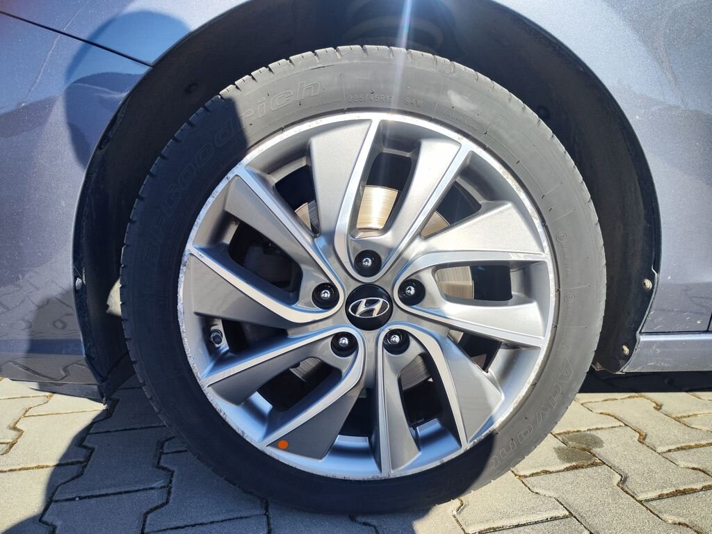 Hyundai i30 Kombi 1,6 l 81 kw