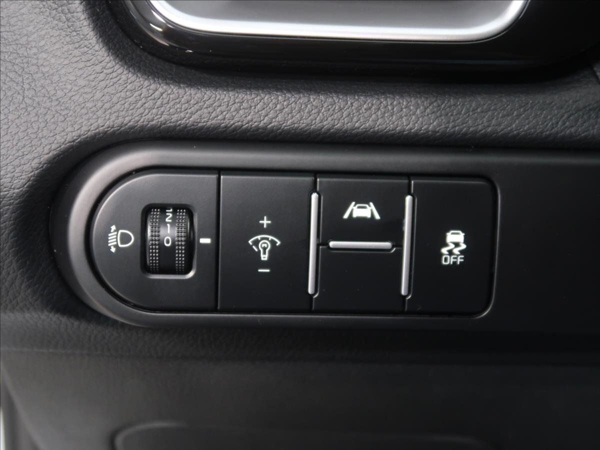 KIA XCeed CUV / Crossover 1,5 l 103 kw