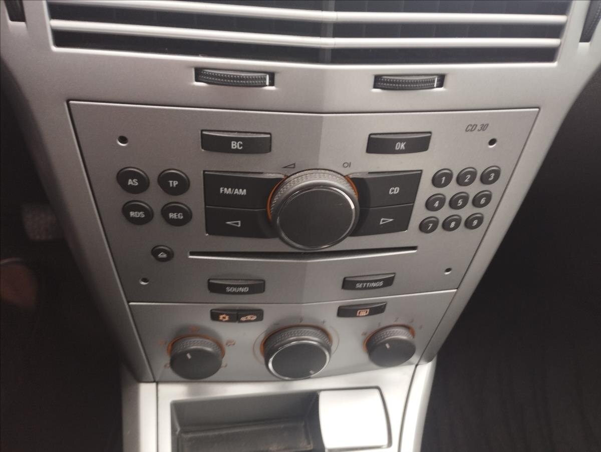 Opel Astra Hatchback 1,4 l 66 kw