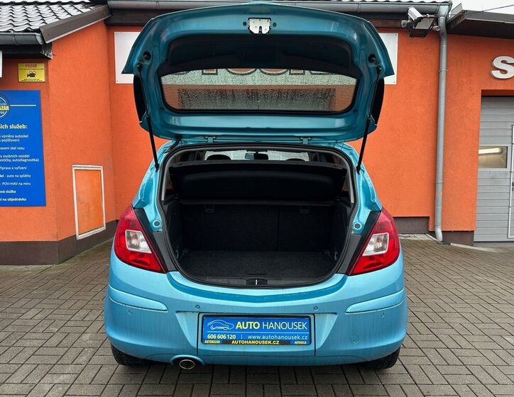 Opel Corsa Hatchback 1,4 l 64 kw