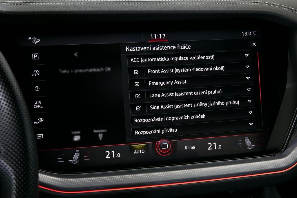 Volkswagen Touareg SUV / Terénní 3,0 l 210 kw