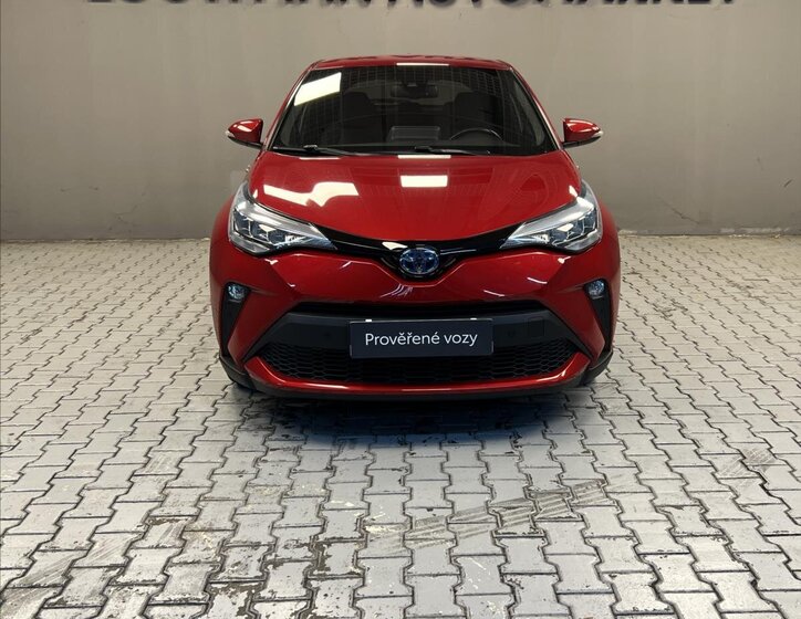 Toyota C-HR 4