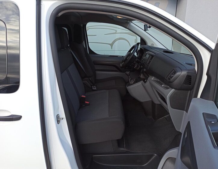 Toyota ProAce Verso 17