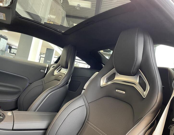 Mercedes-Benz AMG GT 8