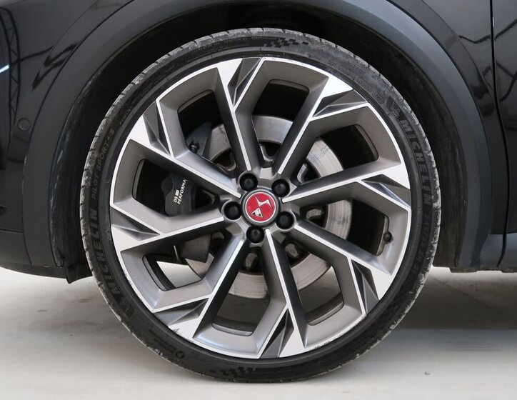 DS Automobiles DS7 Crossback SUV / Terénní 1,6 l 147 kw