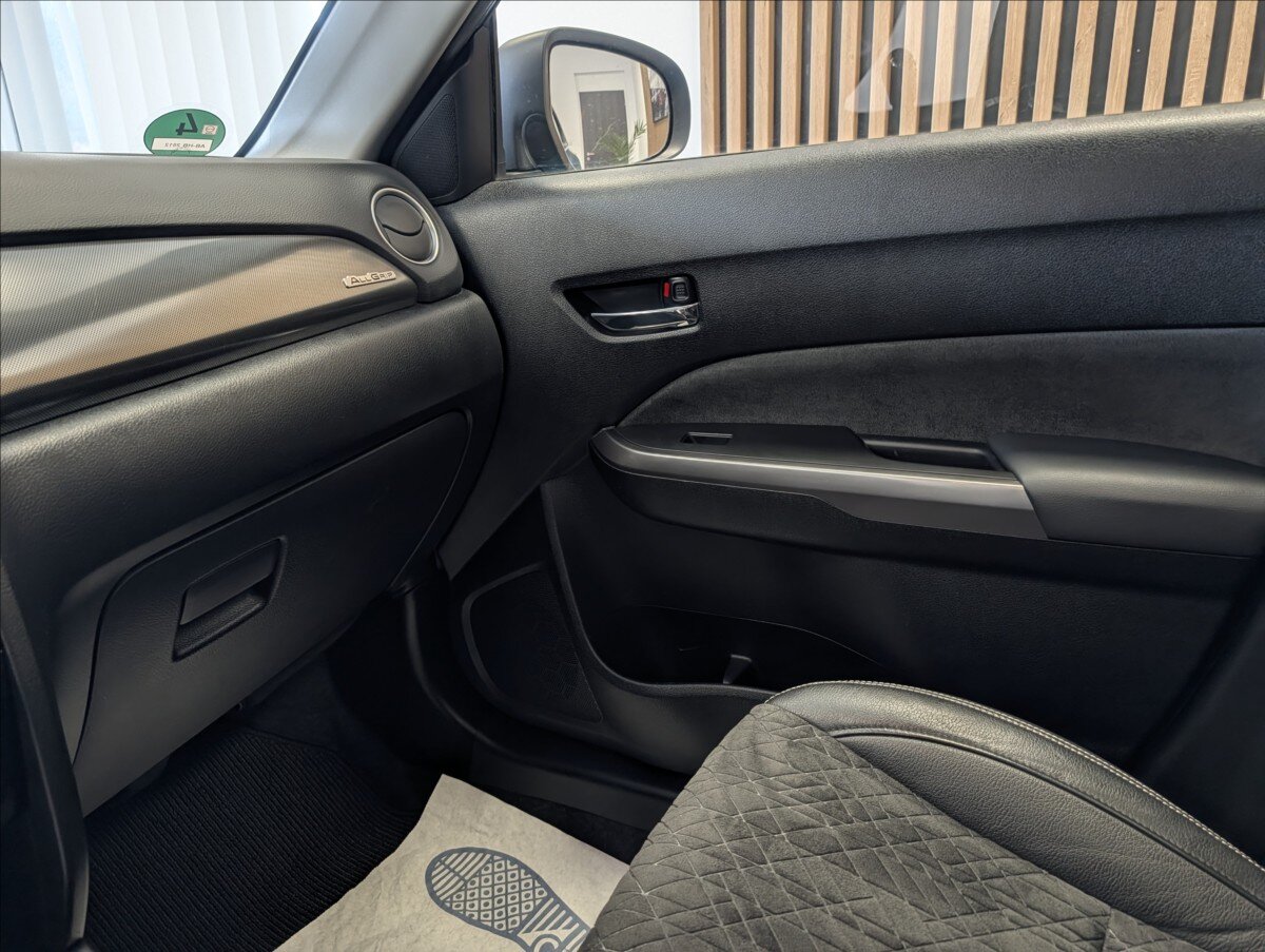Suzuki Vitara Hatchback 1,4 l 95 kw
