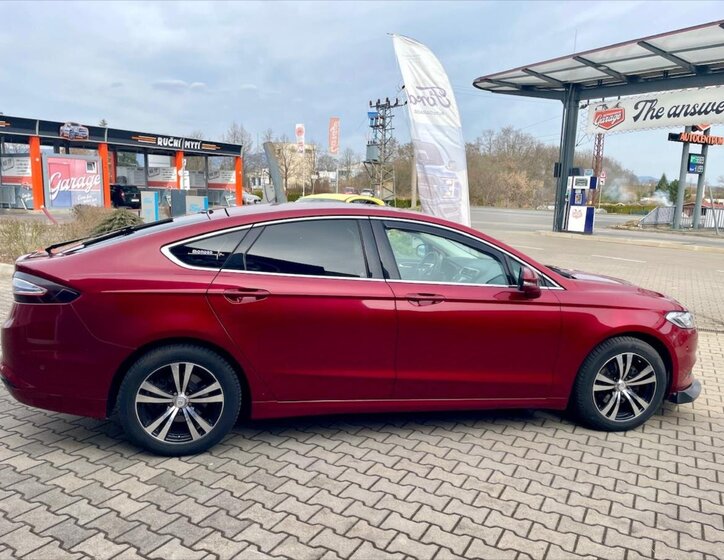 Ford Mondeo Hatchback 1,5 l 118 kw