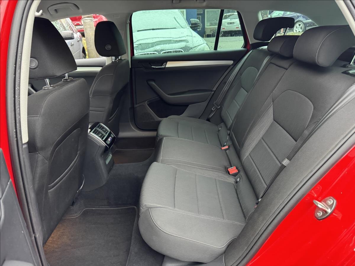 Škoda Superb Kombi 2,0 l 110 kw