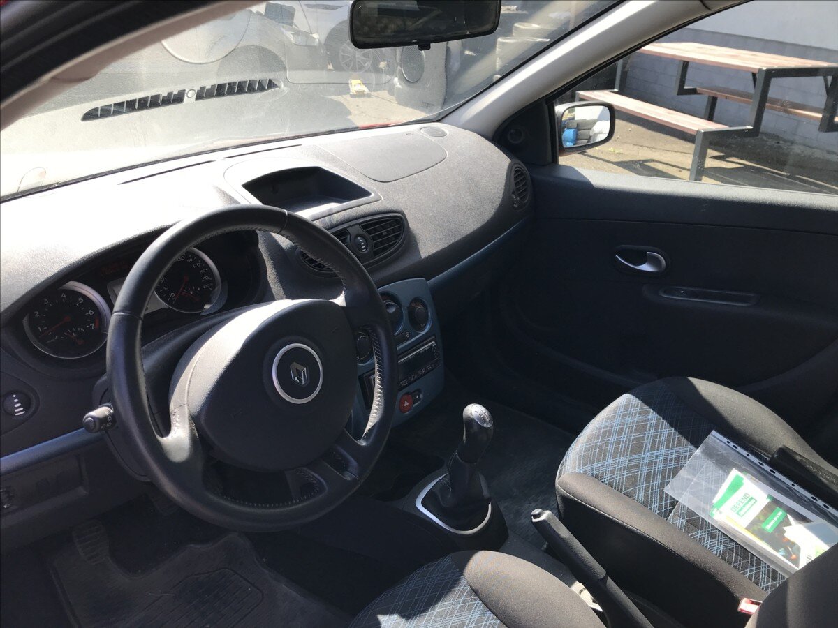 Renault Clio Hatchback 1,1 l 48 kw