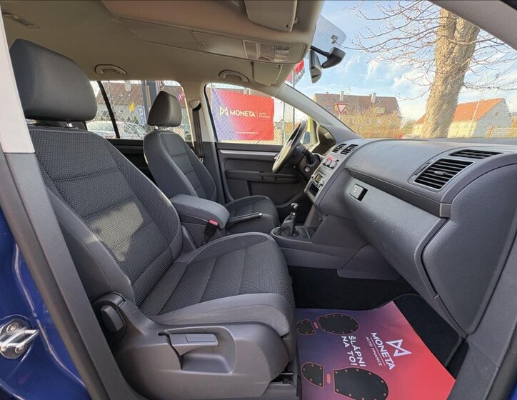 Volkswagen Touran 28