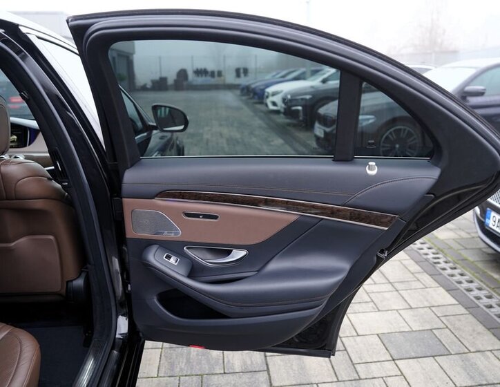 Mercedes-Benz Třídy S 16