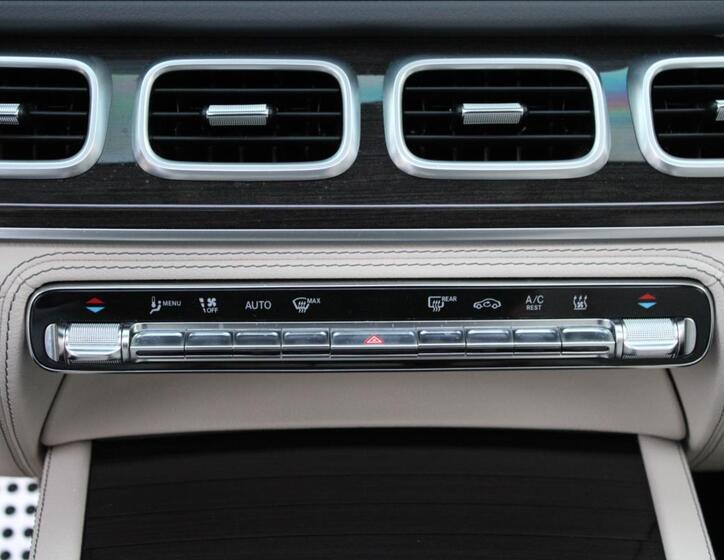 Mercedes-Benz GLS 28