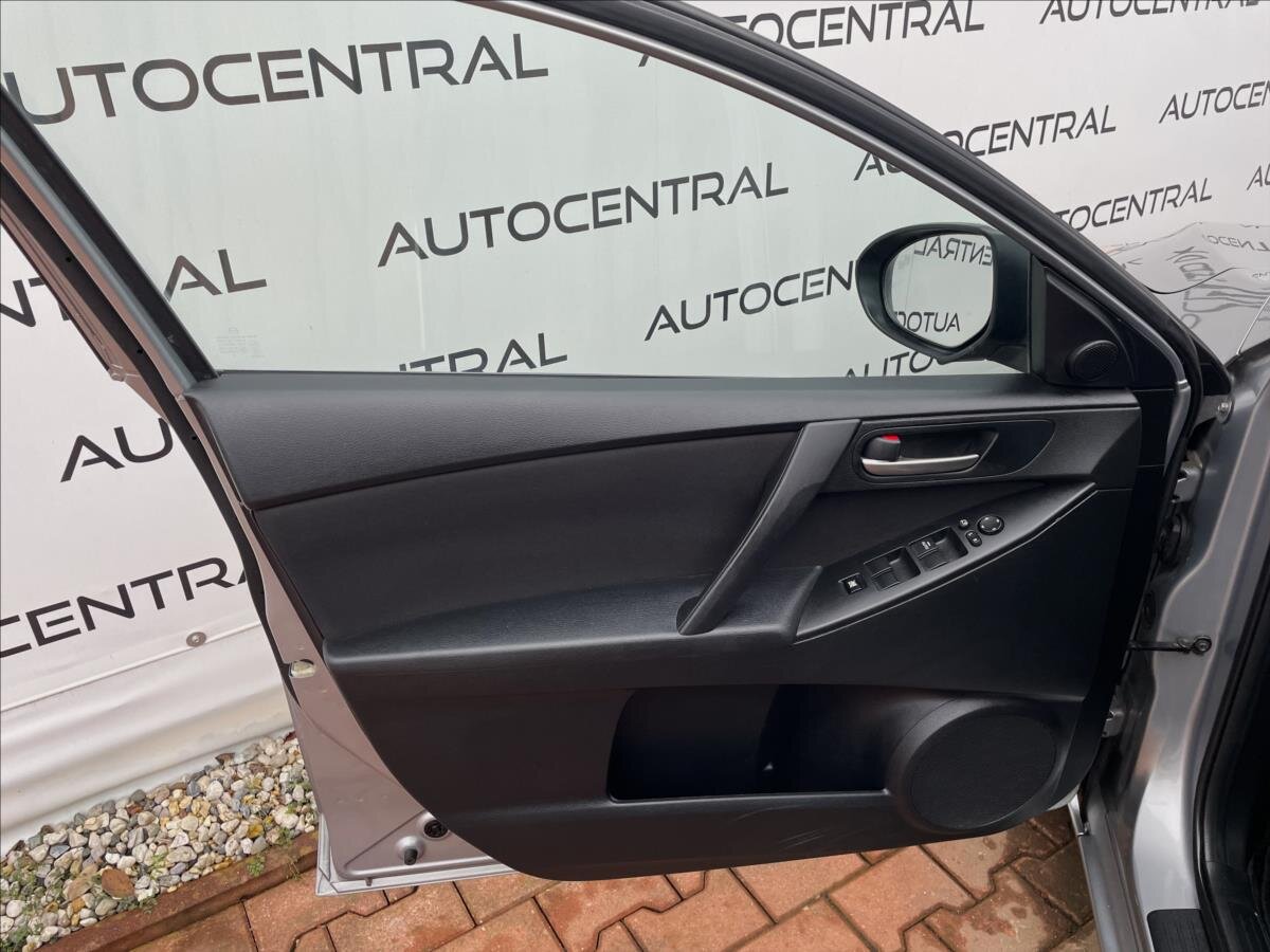 Mazda 3 Hatchback 2,0 l 110 kw