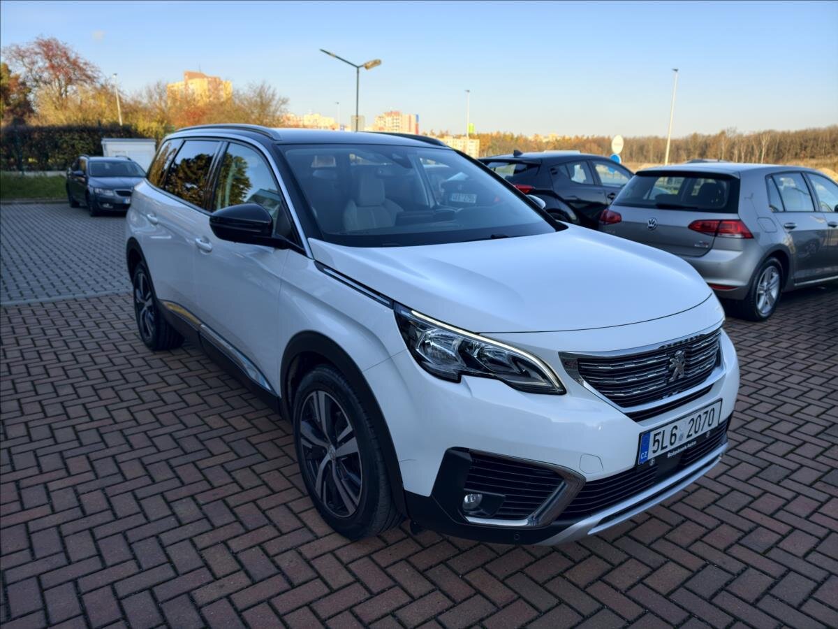 Peugeot 5008 MPV 1,6 l 88 kw
