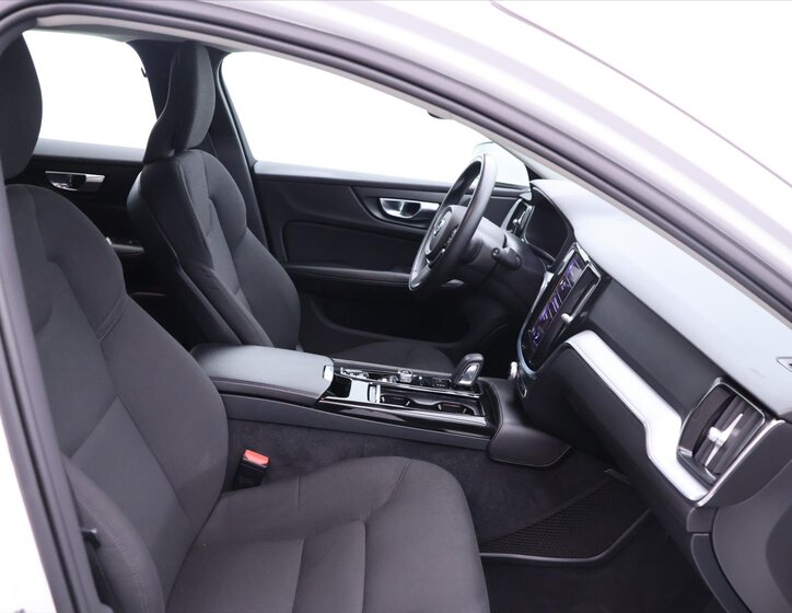 Volvo V60 Kombi 2,0 l 186 kw