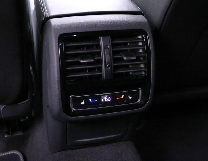 Volkswagen Arteon Kombi 2,0 l 206 kw