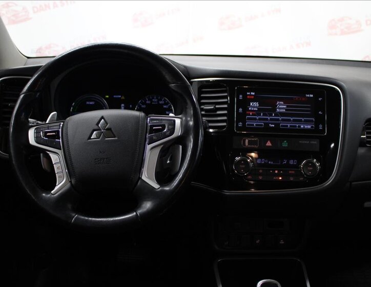 Mitsubishi Outlander SUV / Terénní 2,0 l 89 kw