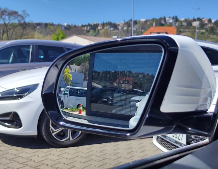 Mercedes-Benz Třídy E Kombi 2,0 l 143 kw
