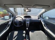Toyota Yaris 23
