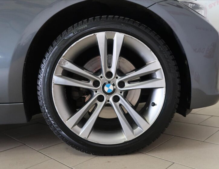 BMW Řada 3 34