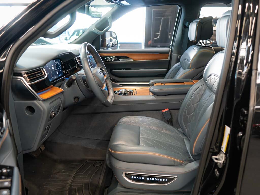 Jeep Grand Wagoneer SUV 6,4 l 351 kw