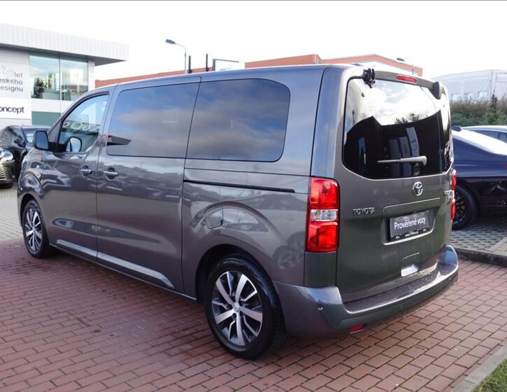 Toyota ProAce Verso 6
