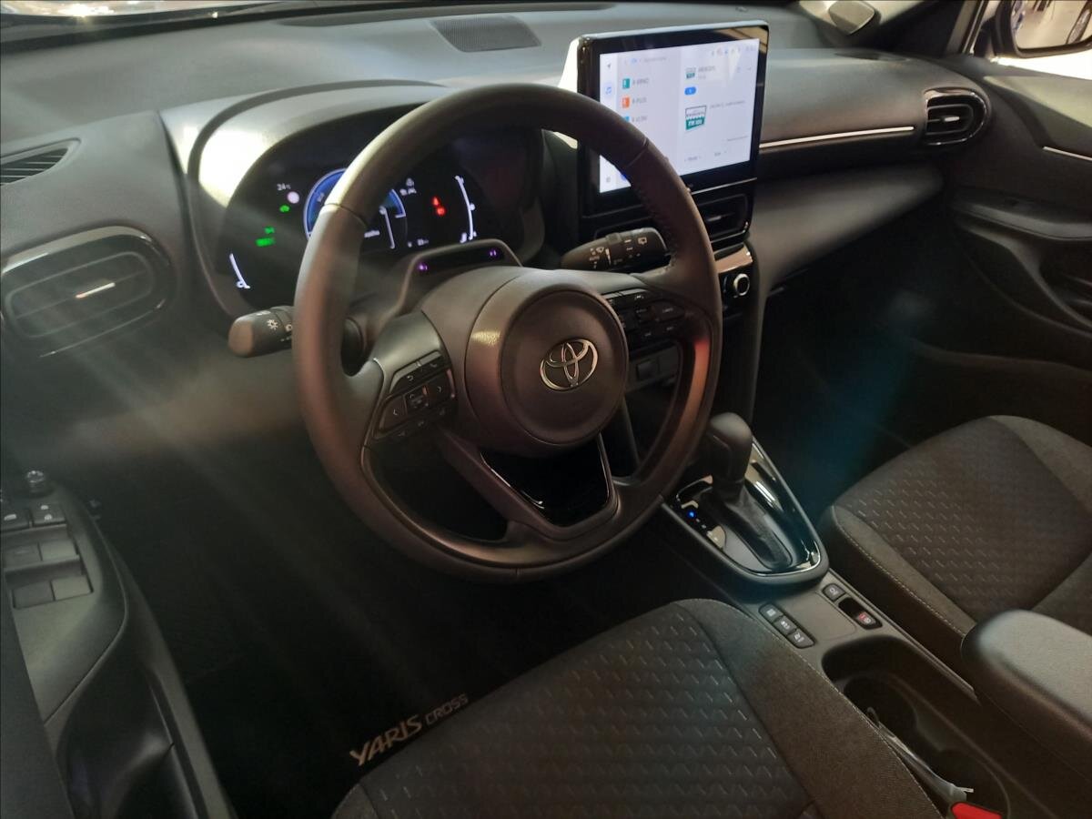 Toyota Yaris Cross SUV / Terénní 1,5 l 85 kw