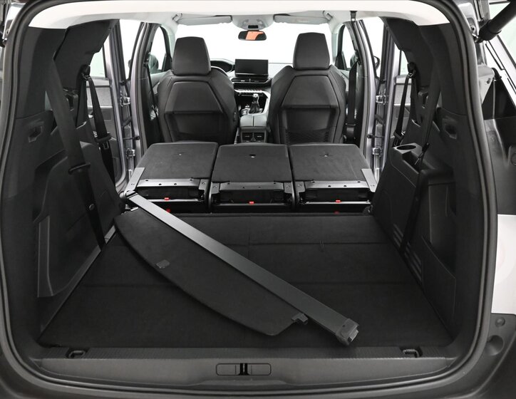 Peugeot 5008 SUV / Terénní 1,5 l 96 kw