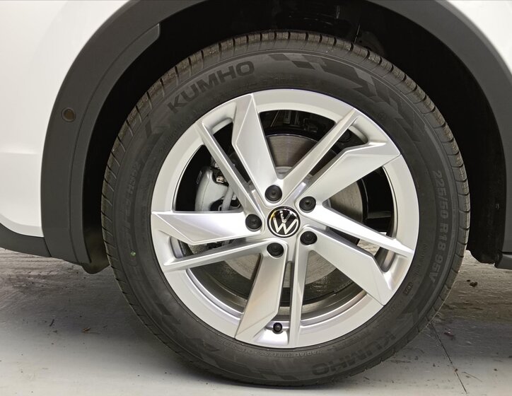 Volkswagen T-Roc SUV 1,5 l 110 kw