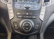 Hyundai Grand Santa Fe 28