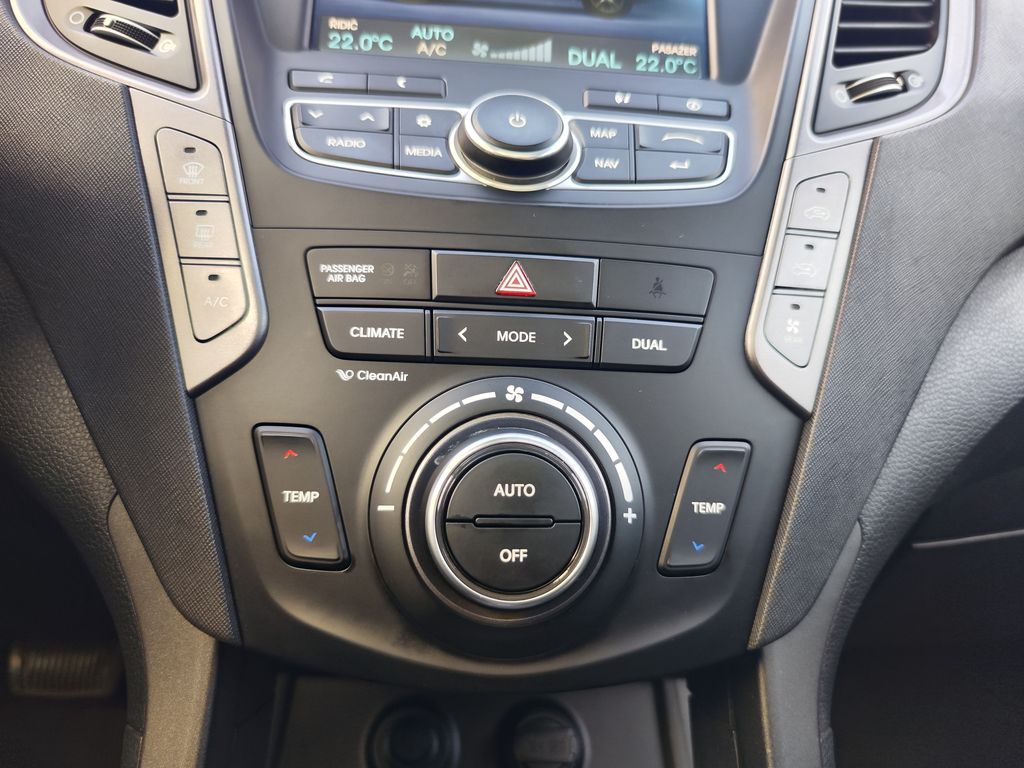 Hyundai Grand Santa Fe