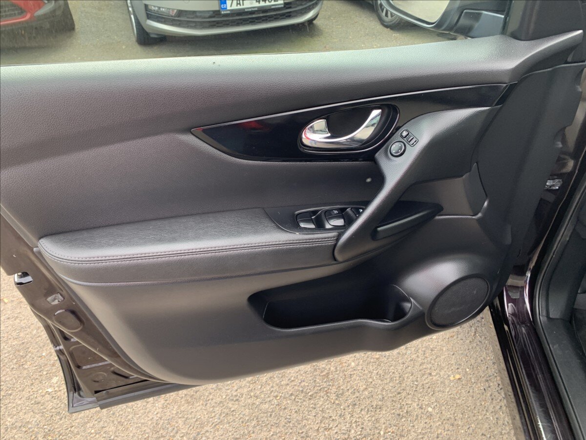 Nissan Qashqai SUV / Terénní 1,6 l 96 kw