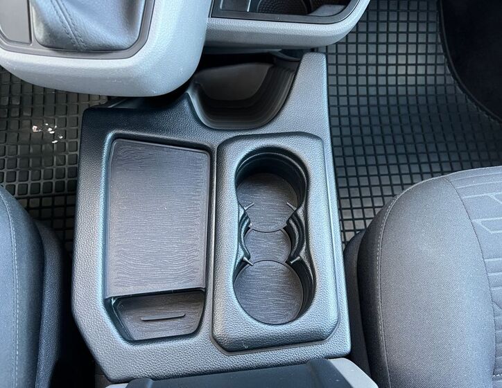 Volkswagen Caravelle 27