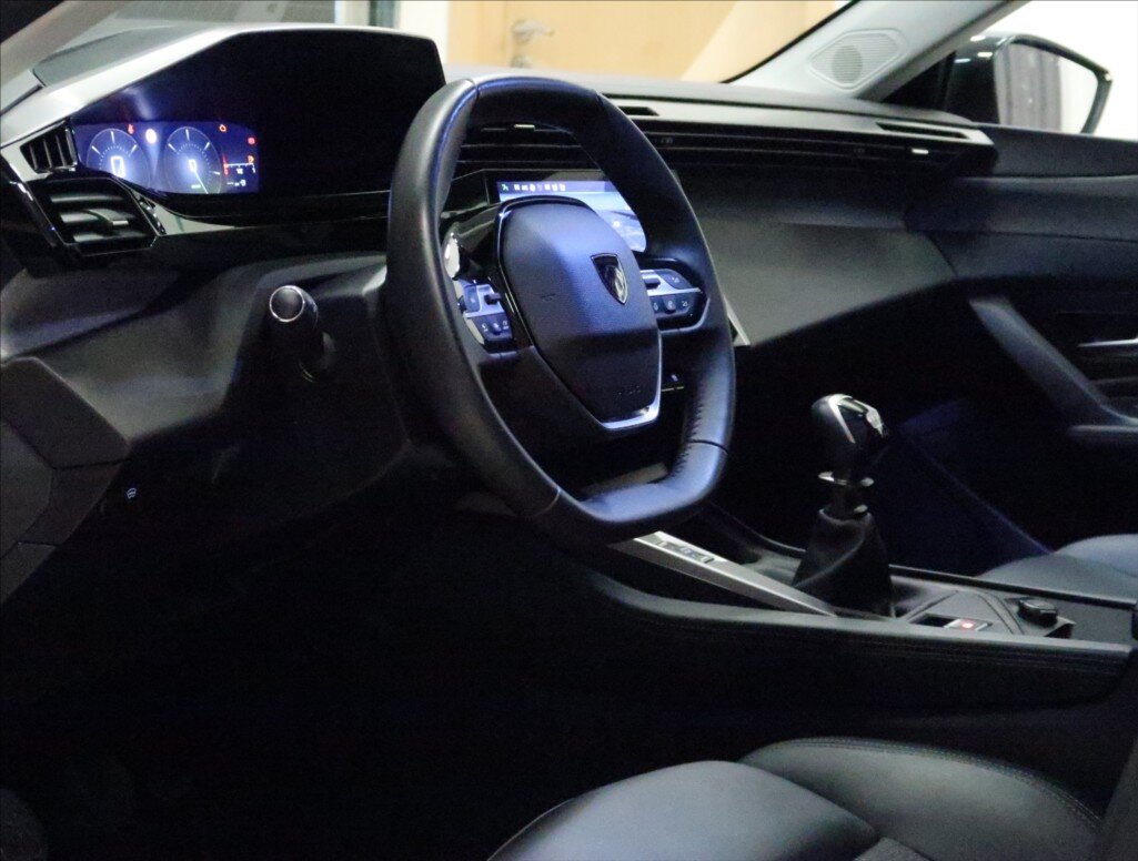 Peugeot 308 Hatchback 1,2 l 96 kw