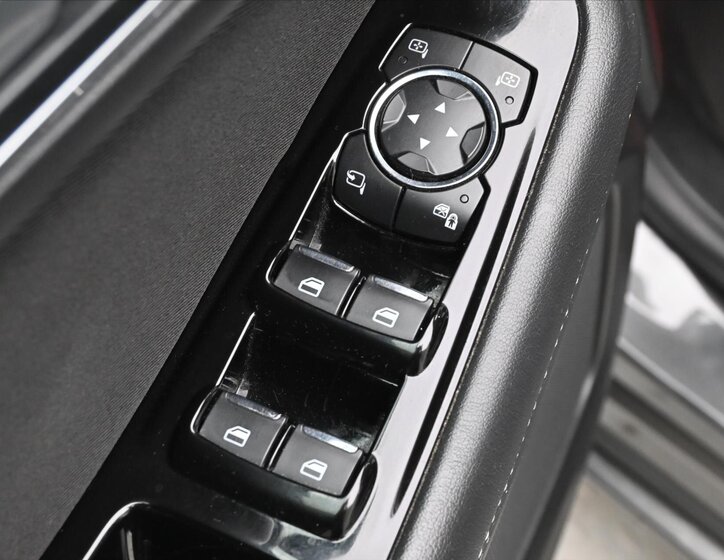 Ford S-MAX MPV 2,0 l 140 kw