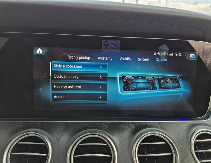 Mercedes-Benz Třídy E Kombi 2,9 l 243 kw