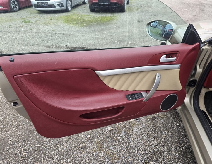 Alfa Romeo Spider 10