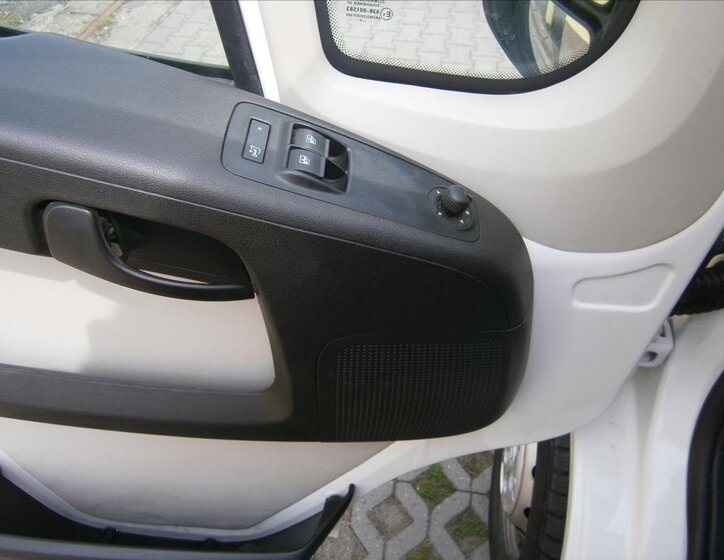 Peugeot Boxer Ostatní 2,2 l 81 kw