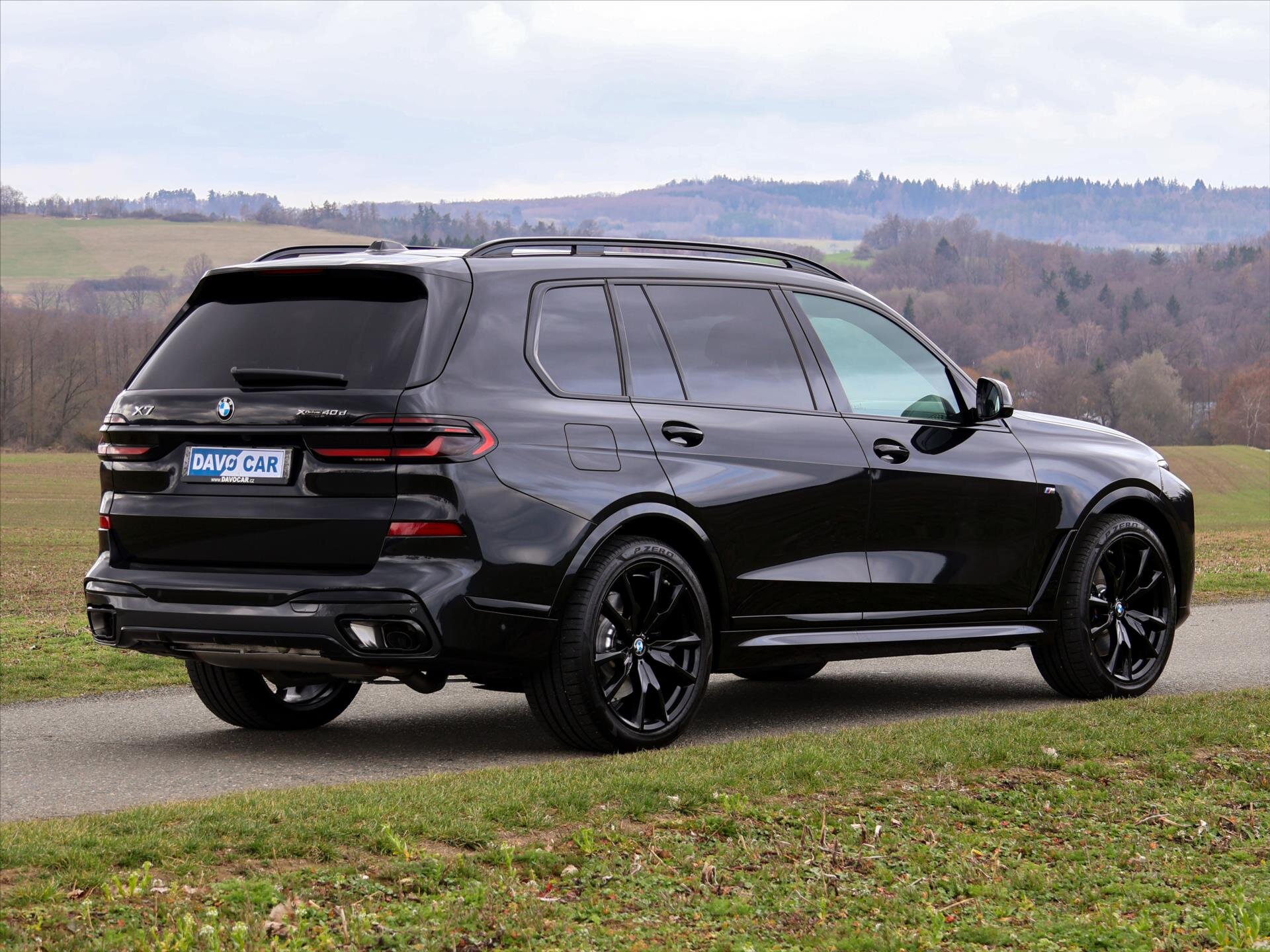 BMW X7 SUV / Terénní 3,0 l 259 kw