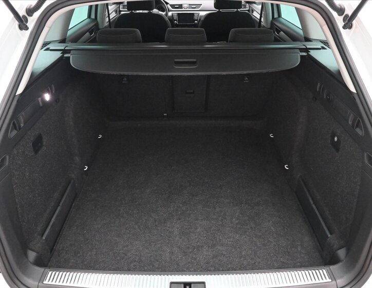 Škoda Superb Kombi 1,6 l 88 kw